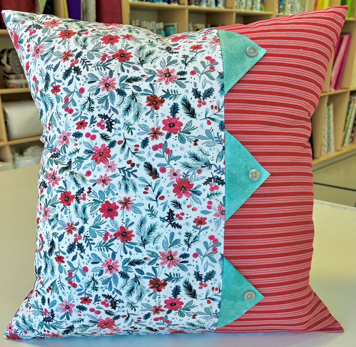 Christmas Pillow Kit - Poinsettias