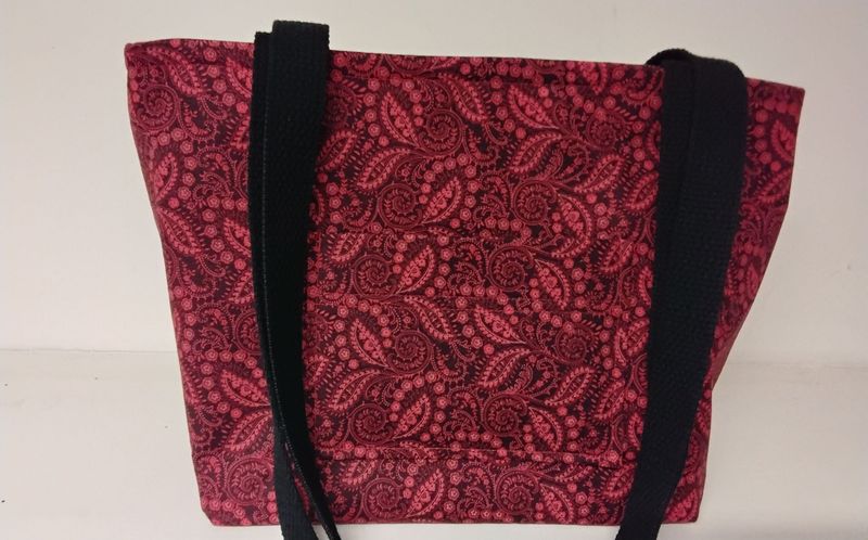 Red & black paisley, black straps Red & black paisley, black straps