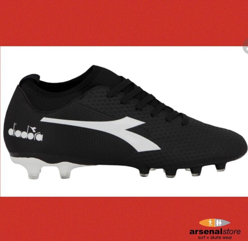 TACOS DIADORA STRIKER MD M 7111