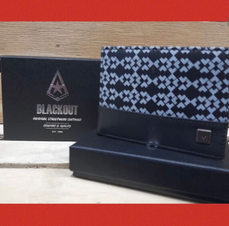 BILLETERA BLACKOUT BCK-W013