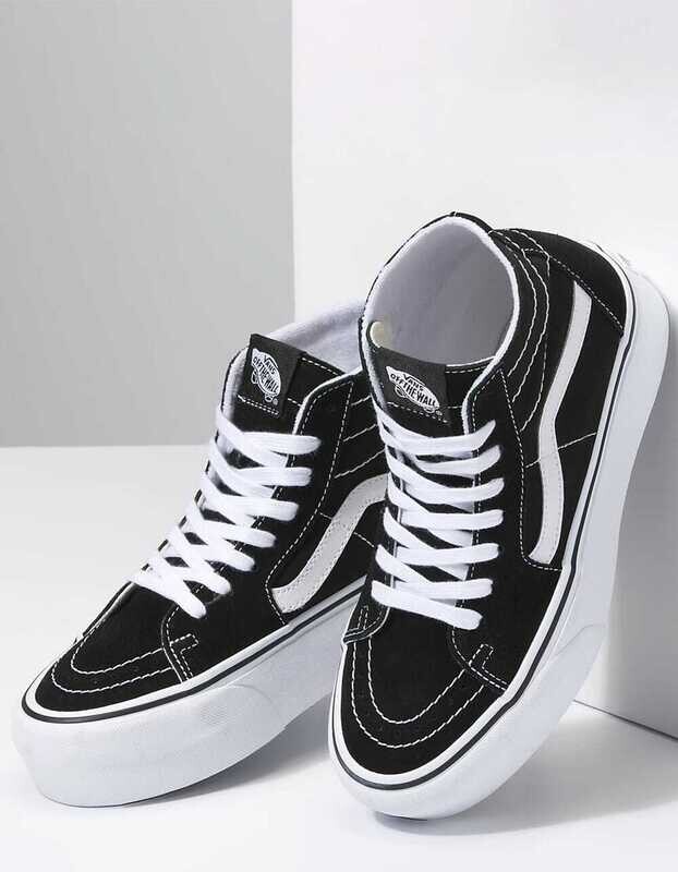 VANS SK8-HI TAPERED STACKFORM Fecha aproximada de entrega de 5 a 15 dias Habiles Contáctanos al 84565544