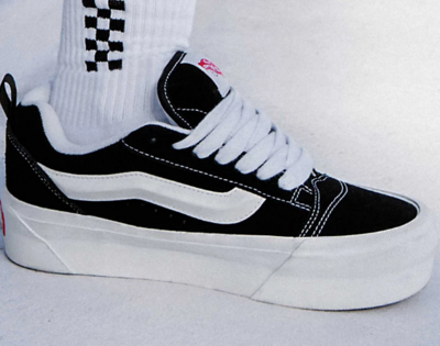 Mujer VANS, CONVERSE y otros