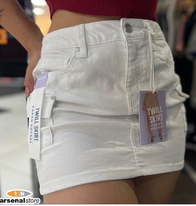 ENAGUA CARGO POCKETWHITE ENAGUA CARGO POCKETWHITE