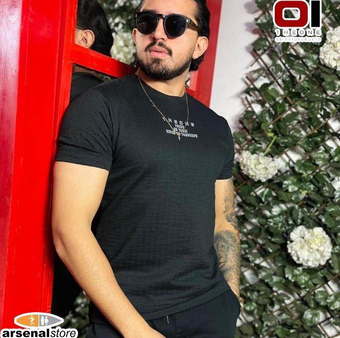 CAMISETA THE ONE NEGRA