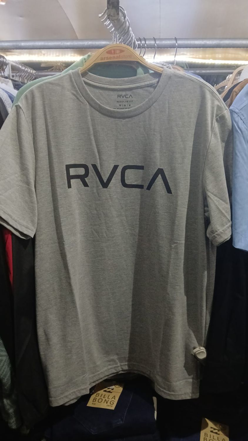 CAMISETA RVCA