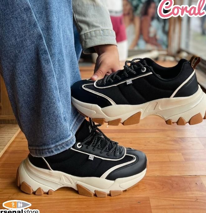 TENIS CORAL ROYALTY BLACK PROMISE