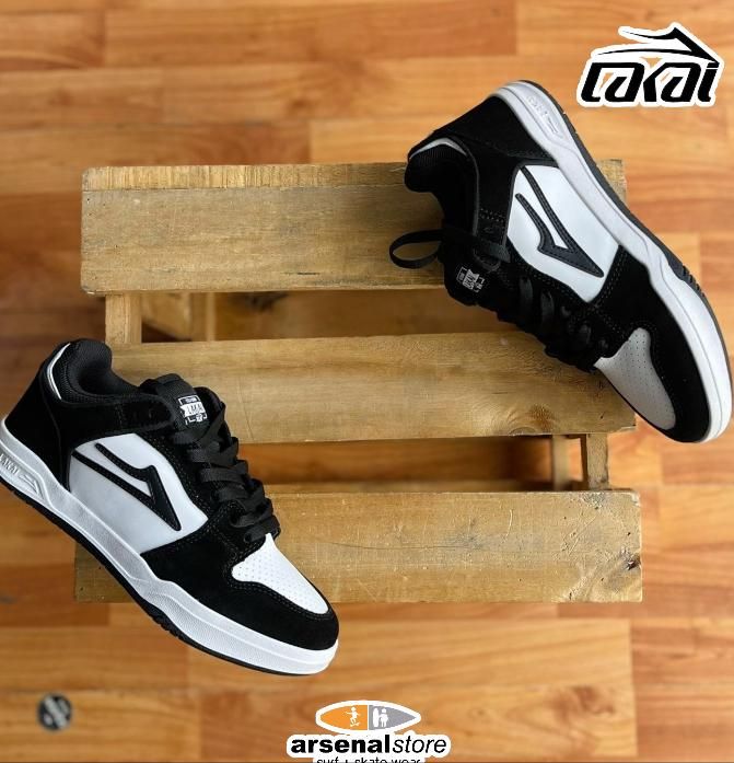 TENIS LAKAI TELFORD LOW BLACK WHITE LEATHER