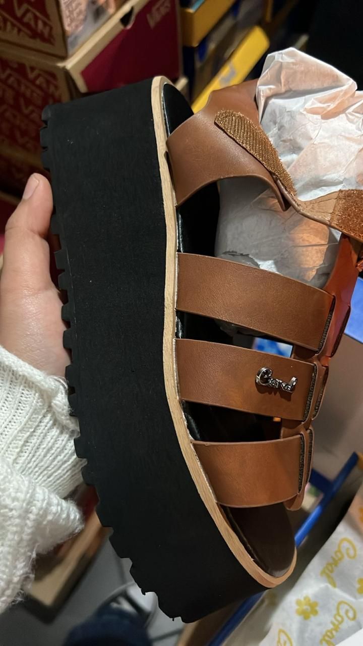 SANDALIAS CORAL POSITANO 2 CAMEL SANDALIAS CORAL POSITANO 2 CAMEL