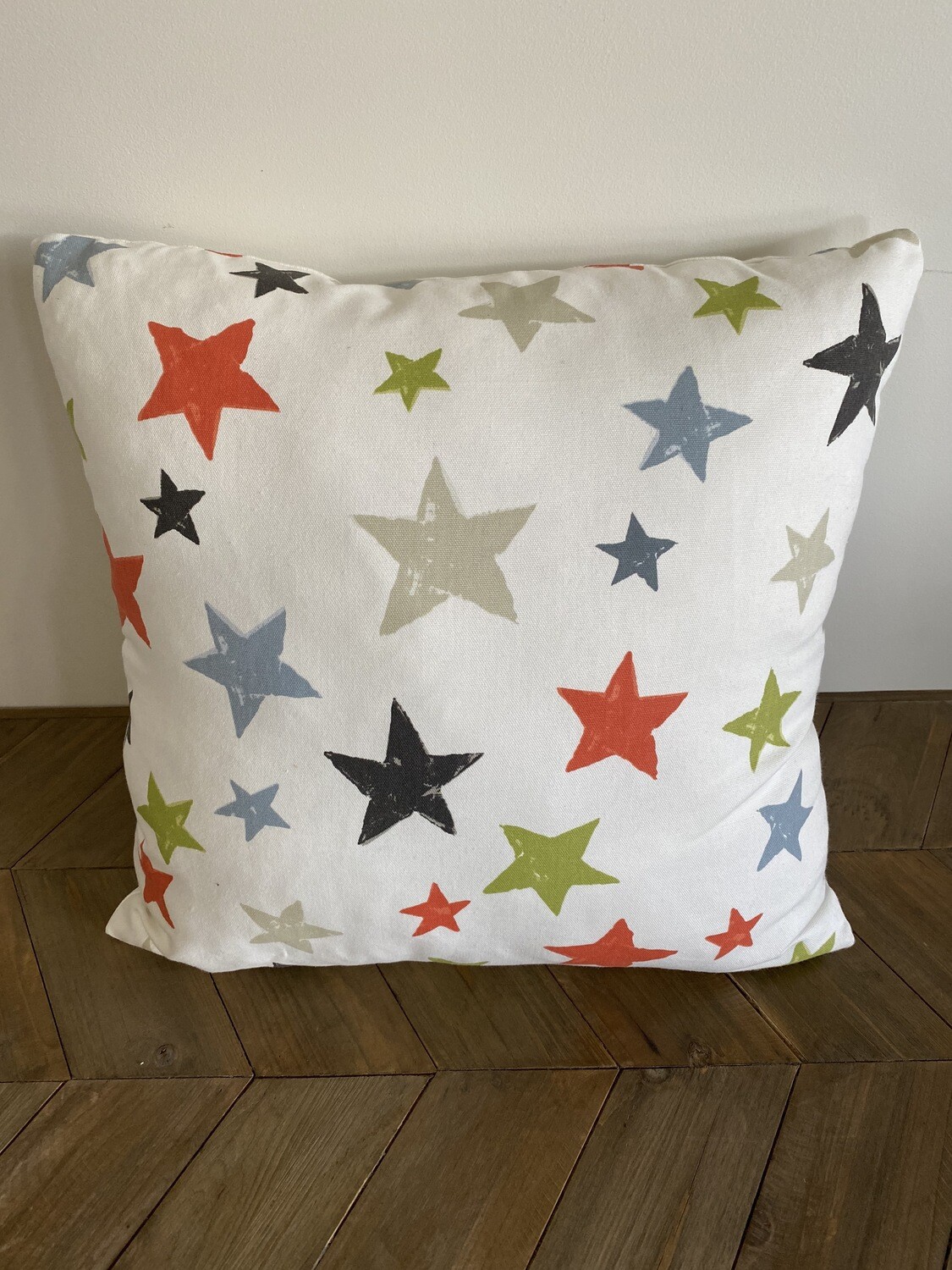 Star print scatter cushion