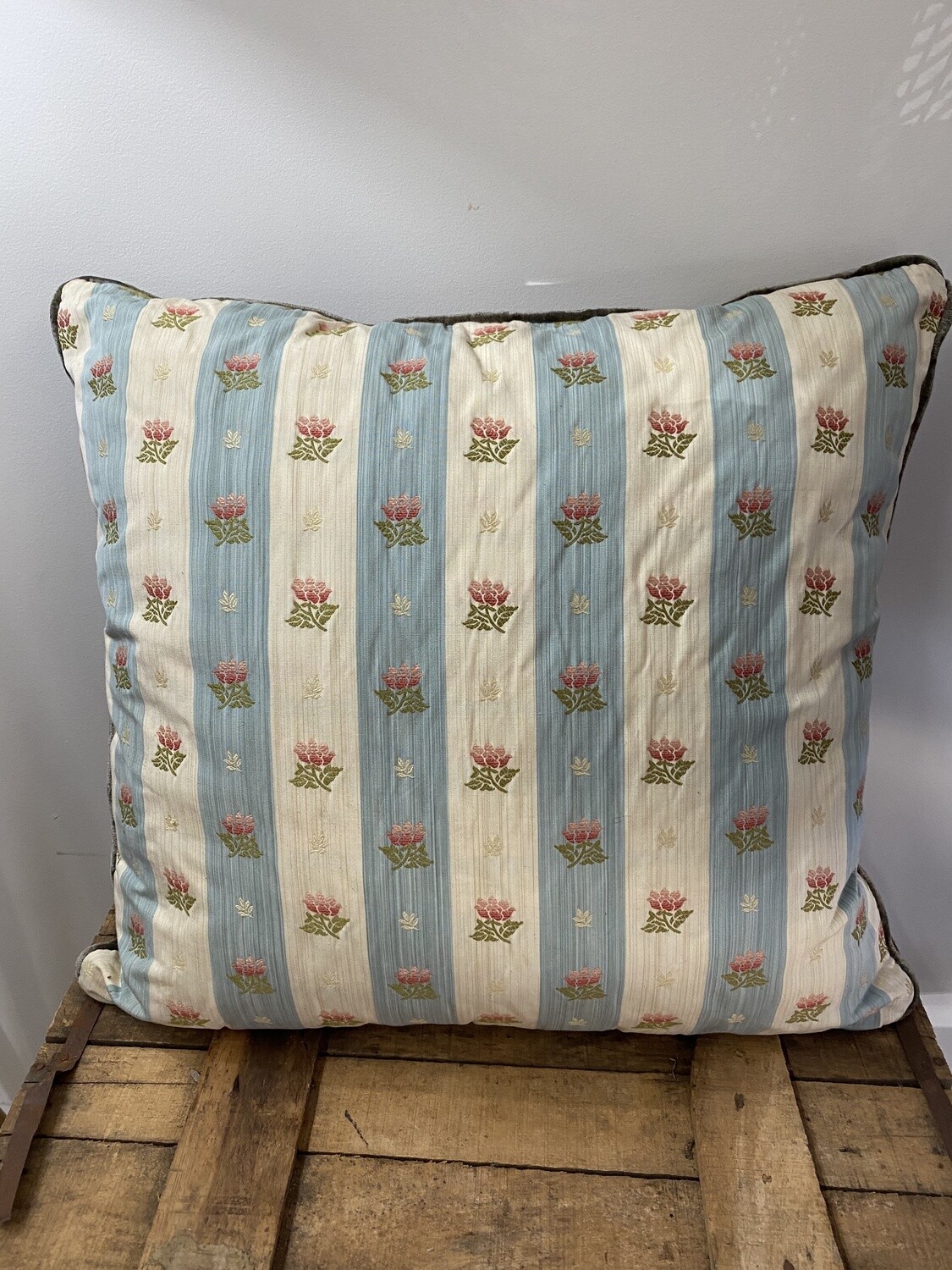 Embroidered silk scatter cushions