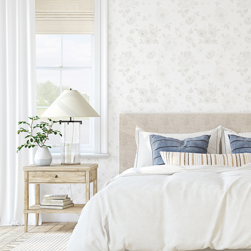 Lilly Removable Wallpaper