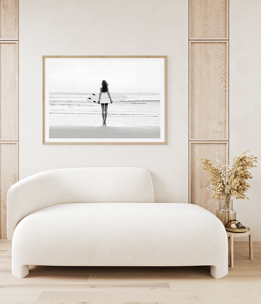 Femme Surf (landscape)
