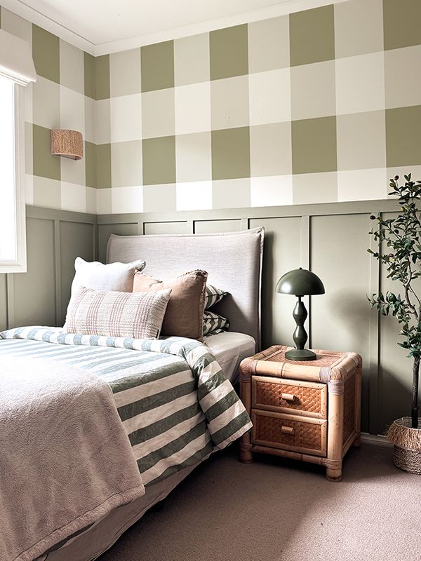 Traditional Gingham Checks XL (any colour) Removable Wallpaper
