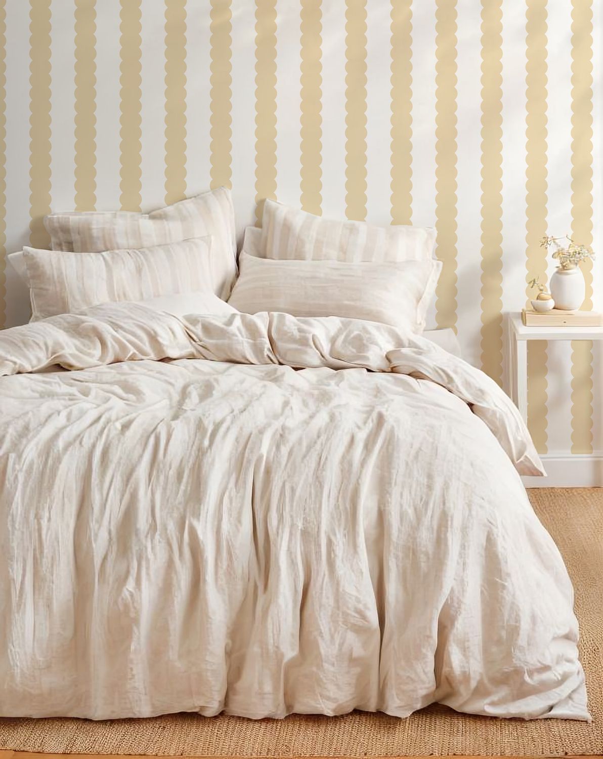 Bubble Scallop Stripes Removable Wallpaper