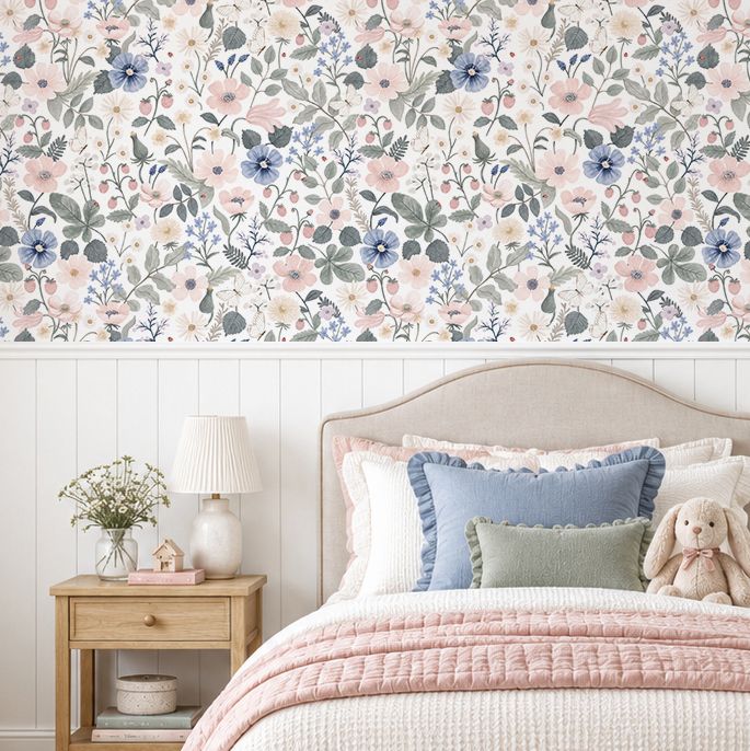 Bloomberry Removable Wallpaper
