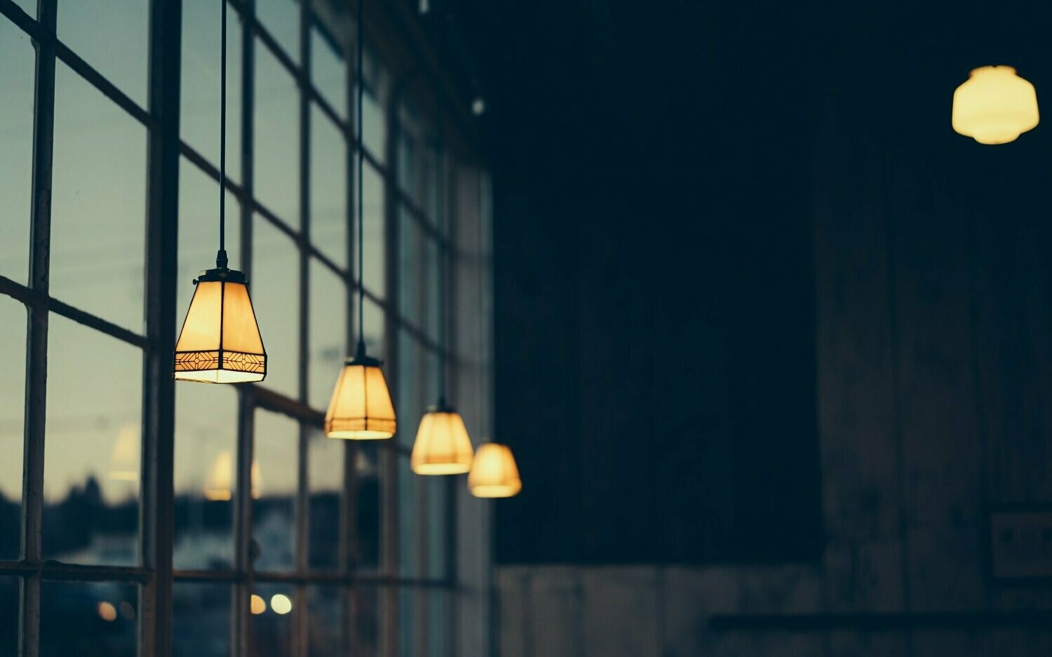 +100 Luminarias de Interior - Colección F