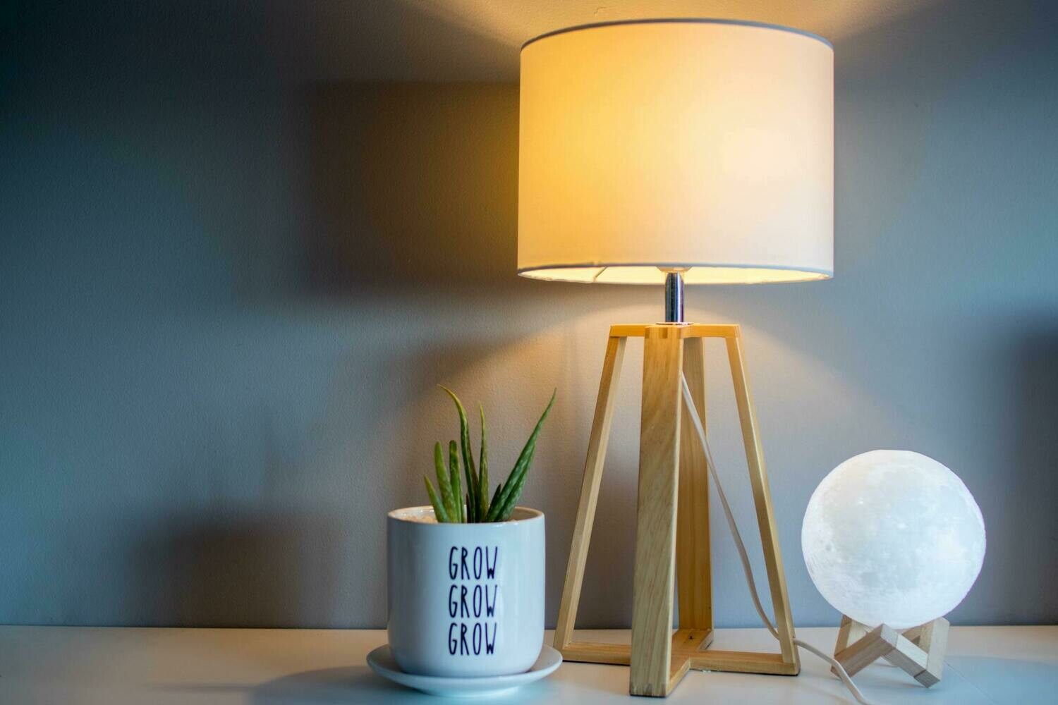 +100 Luminarias de Interior - Colección H