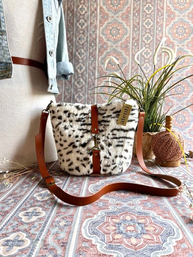 Atenti Halle Bucket, Design: Siberia