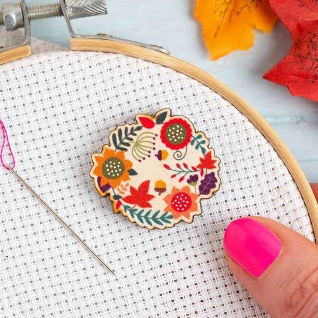 Needle Minder by HH, Color: Autumn Leaves
