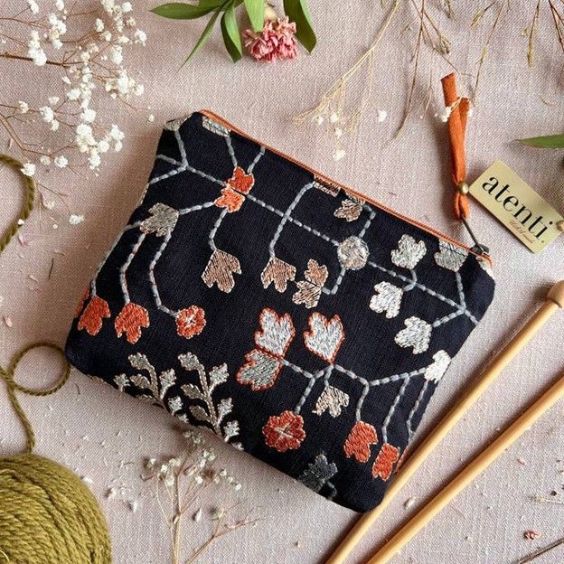 atenti Accessories Pouch0135652371, Color: Embroidered Black &amp; Gold