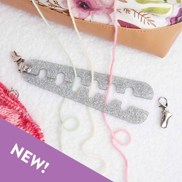 Yarn Gator, Color: Silver Glitter