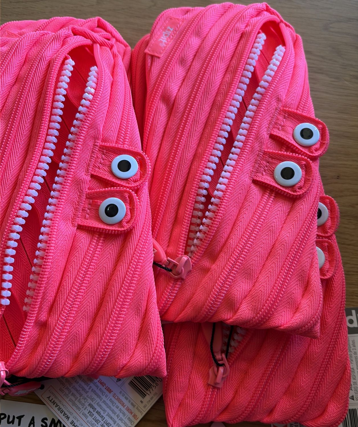 Zip it pink medium pouch