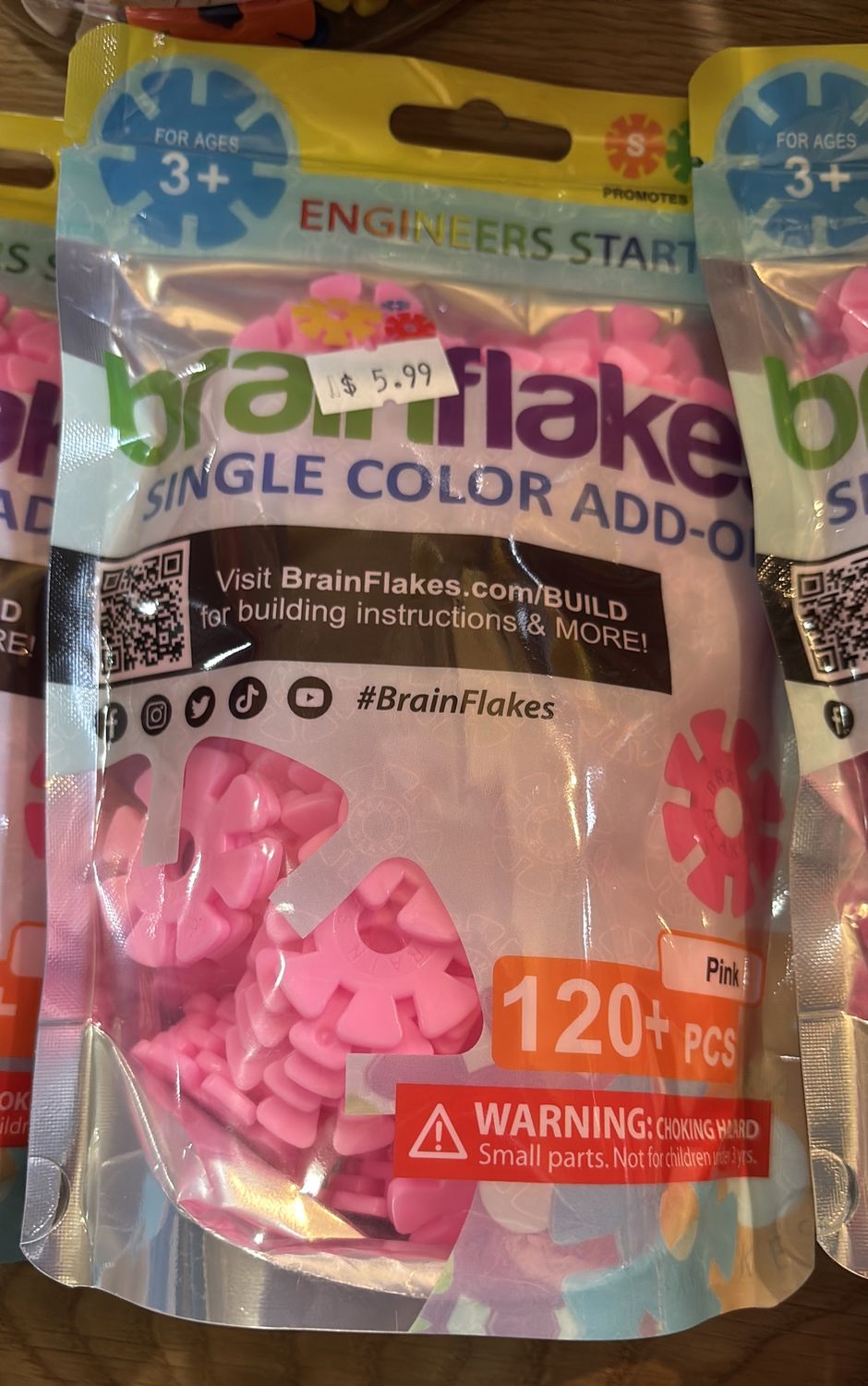 Brain flakes pink 120 piece 