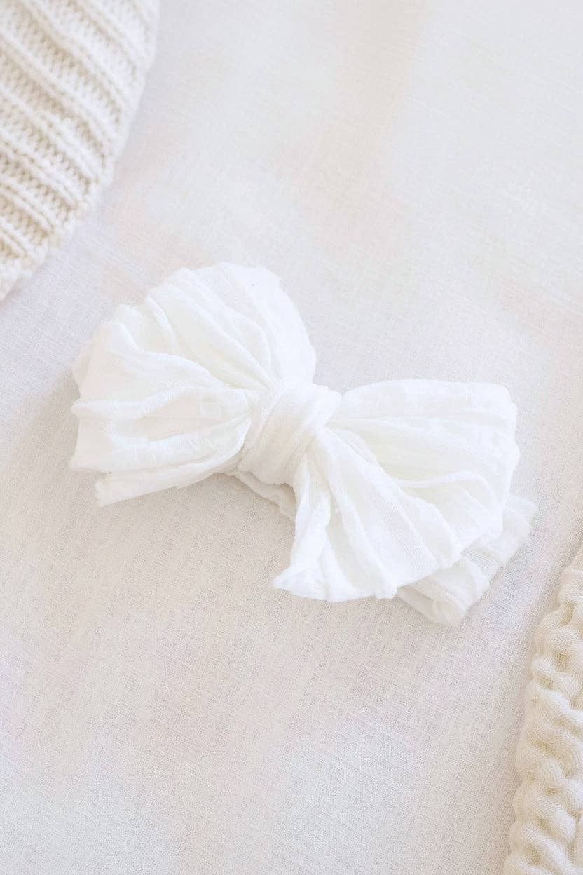 Large Ruffle Knit Bow | Sweet &amp; Simple: Snow