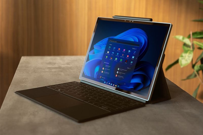 Réparation écran Microsoft Surface Pro à Saint-Tropez ou par correspondance.

