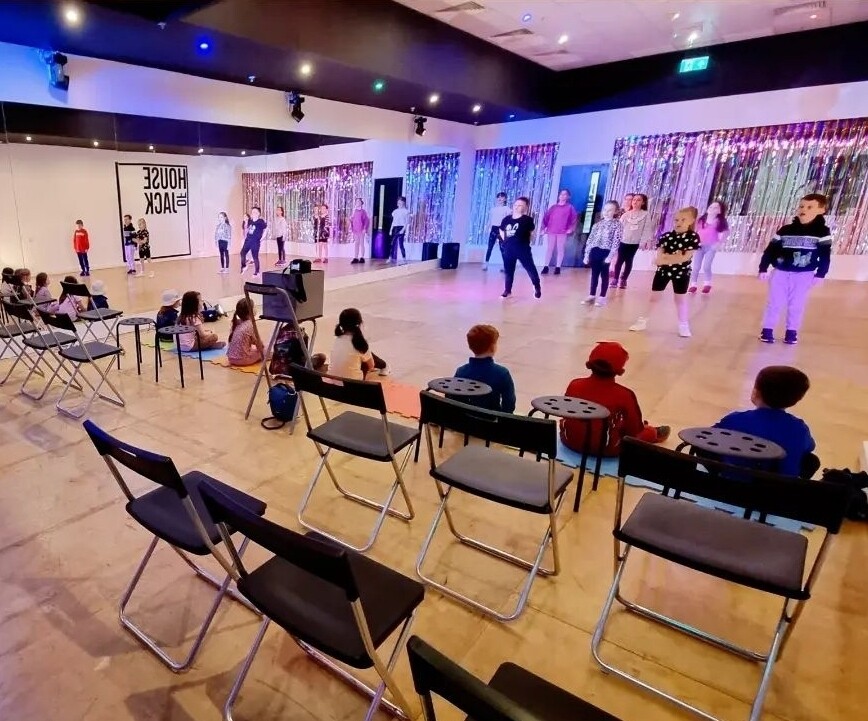 Summer Dance & Craft Day Camp P1-3: Tues 2 August (Musical theatre dance)