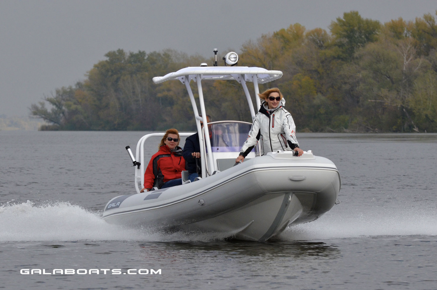 Bateau semi-rigide GALA Viking 650 F, Couleur: Blanc