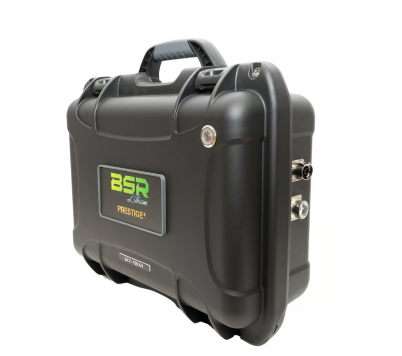Batterie Lithium BSR Valise PRESTIGE PLUS Gen3 24V/100 Ah + chargeur + prise sondeur Batterie Lithium BSR Valise PRESTIGE PLUS Gen3 24V/100 Ah + chargeur + prise sondeur