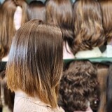 פאה קצרה יד שניה מחודשת קאסטם שיער טבעי במצב טוב שמורה #פאה קצרה יד שניה מחודשת קאסטם שיער טבעי במצב טוב שמורה #2499