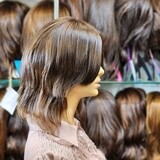פאה קצרה יד שניה מחודשת קאסטם שיער טבעי במצב טוב שמורה #2271