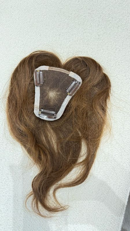 טופרים קצרים, איכותיים ובמחיר משתלם – עכשיו לפני החג!  ? טופרים קצרים בלבד – 100% שיער טבעי, ביטולי, ללא עיבוד וללא צבע! 