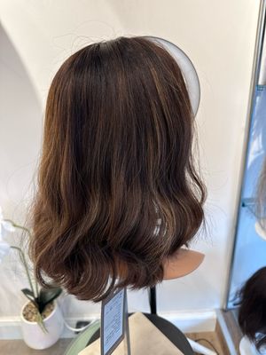 פאה קאסטים מחודשת עד שניה כחדשה טופ לייס עד הכתפיים צבע חום #3605