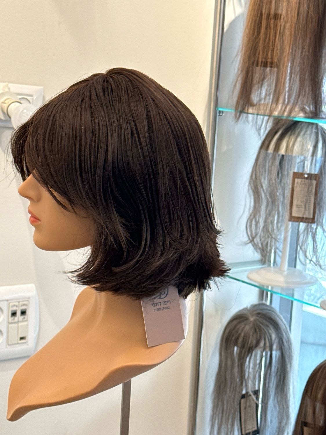 פאה מחודשות במצב  כחדש.שיער  טבעי ,צבע חום כהה  3609#