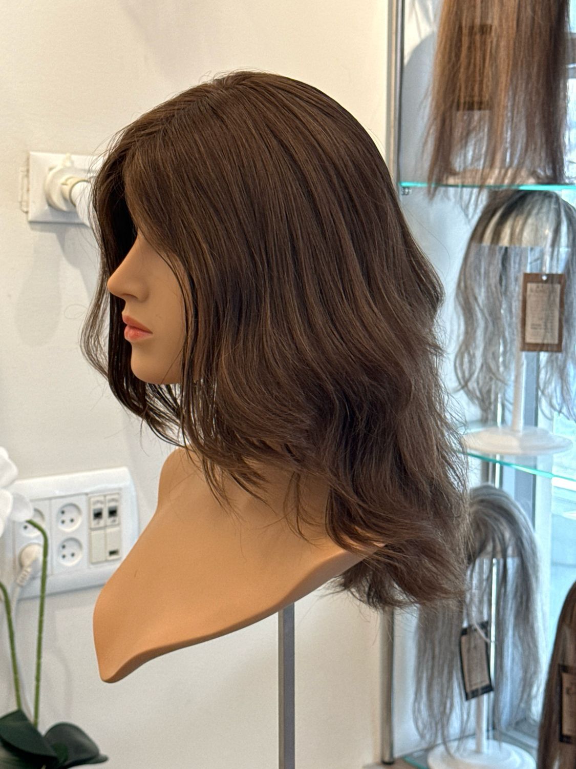 פאה טבעית מחודשת יד שניה מצב כחדש,סקין/לייב חלק תחתון #3606