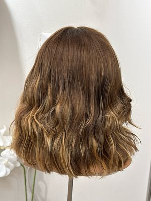 פאה טבעית קאסטם יד שניה מחודשת עד הכתפיים יפה מאוד #3613