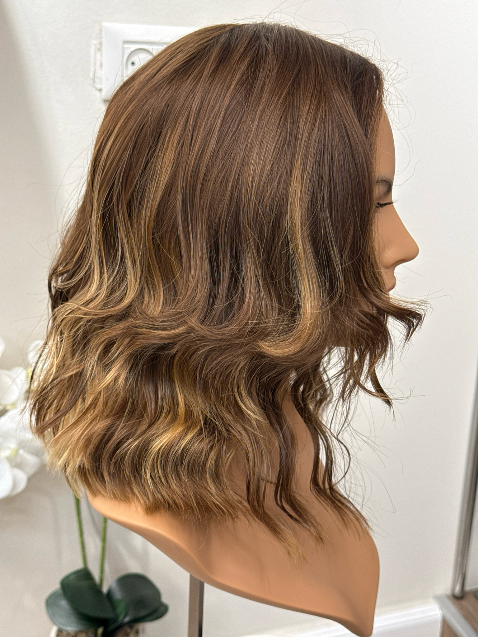 פאה טבעית קאסטם יד שניה מחודשת עד הכתפיים יפה מאוד #3613