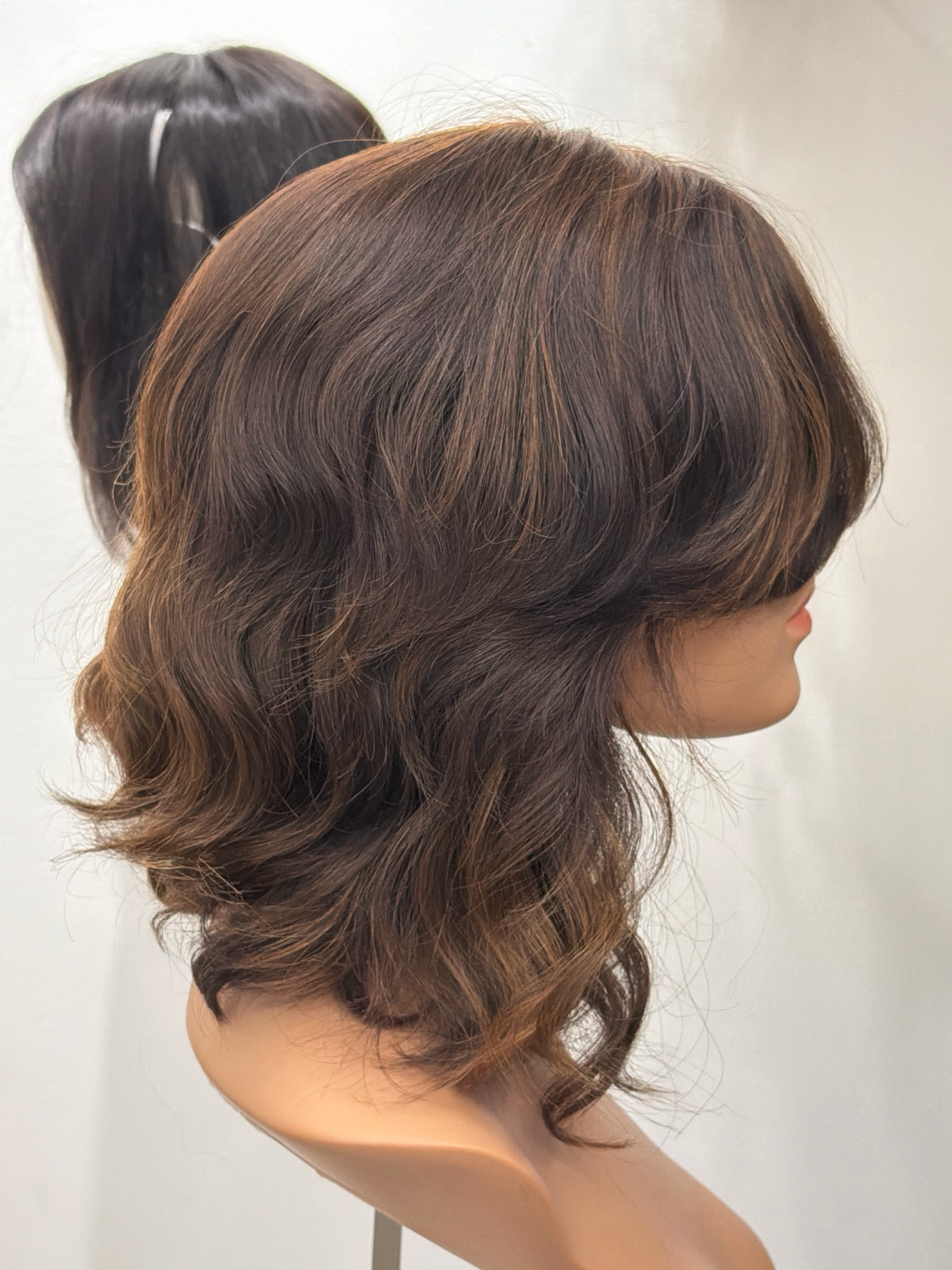 פאה מתולתלת שיער טבעי קצרה יפה עבודת יד עם פוני #3654