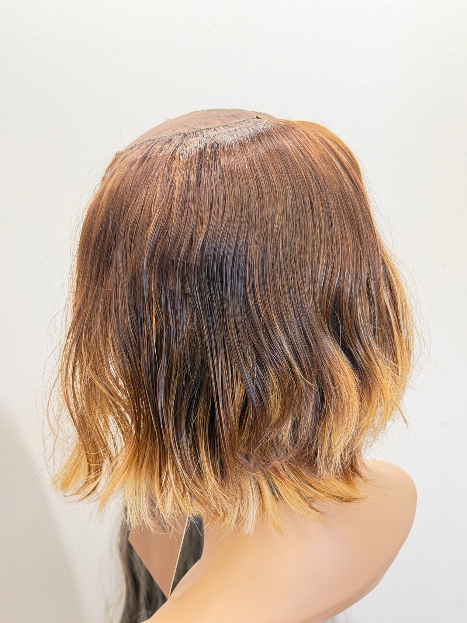 חצי פאה, פאה לכובע/ קסקט,מטפחת,שיער טבעי,קצר ,מחודשת יד שניה#3661#