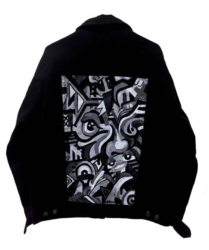 B&amp;W Painted Black