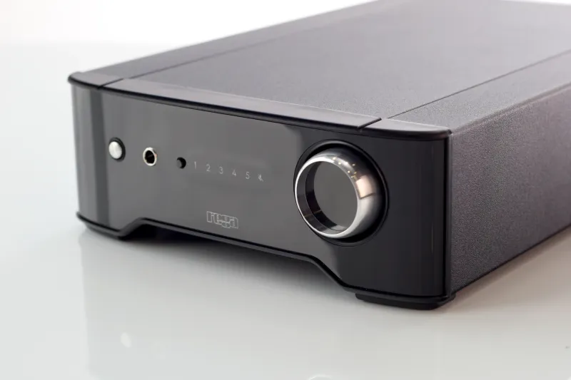 Rega Brio – Integrert stereoforsterker med MM-RIAA