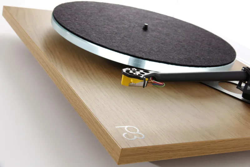 Rega Planar 3 Special Edition Oak – Premium platespiller med Exact MM-pickup