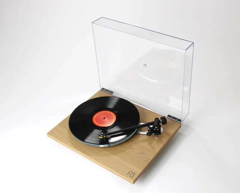 Rega Planar 3 Special Edition Oak – Premium platespiller med Exact MM-pickup