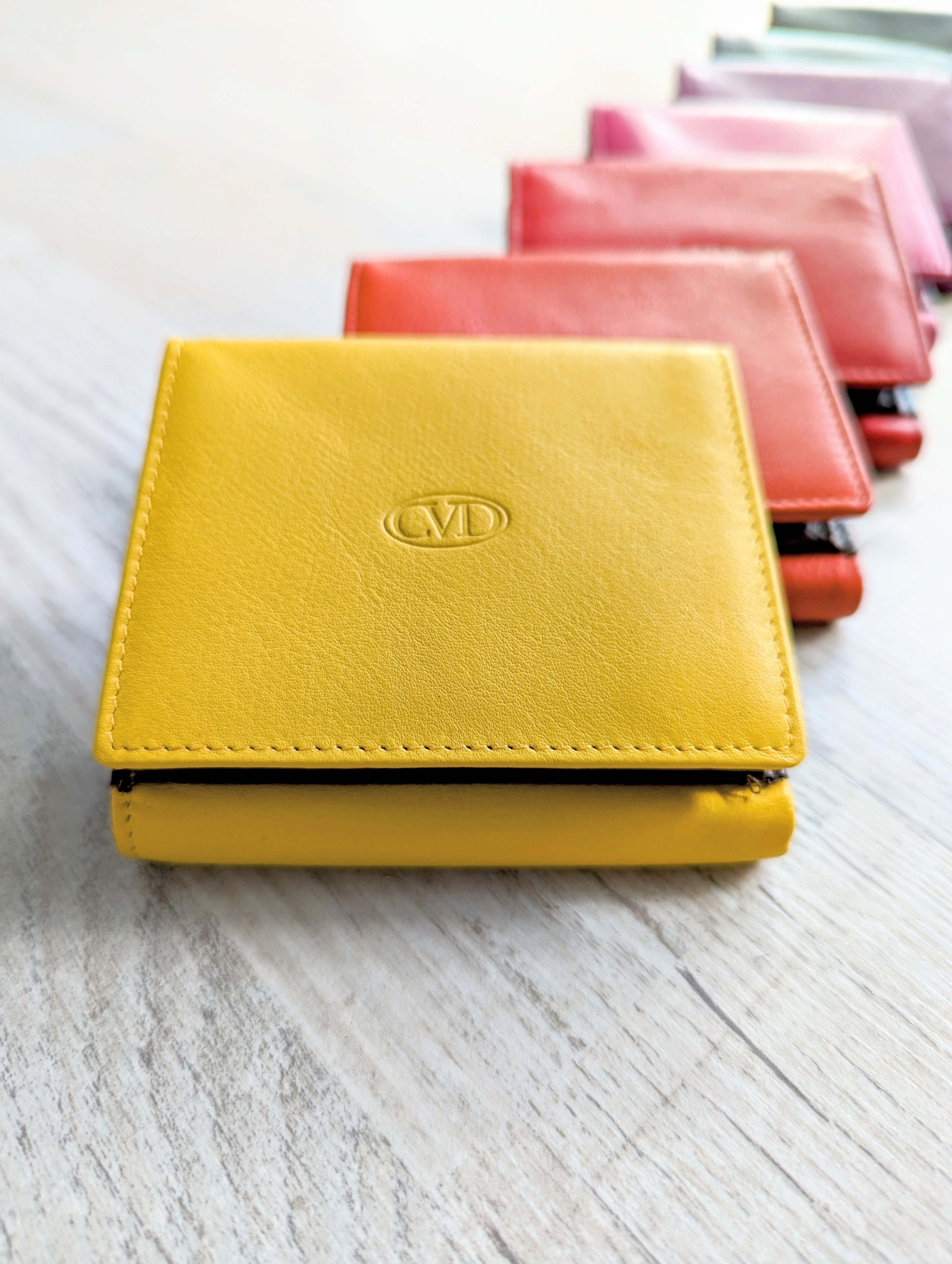 Portafoglio Lungo Con Cerniera In Vera Pelle SADDLER "Sophia" Per Telefono, Carte Di Credito E Cinturino Da Polso Staccabile / Protetto Da RFID - Italia - Foto 4