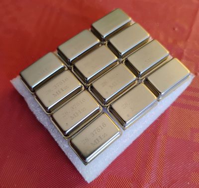 XTAL 28.37516 28.636 MHz Oscillator Amiga 500 + 600 1200 2000 3000 4000 NTSC PAL