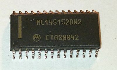 MC145152DW2 Parallel Input PLL Frequency Synthesizer SOP28 RARE vintage
