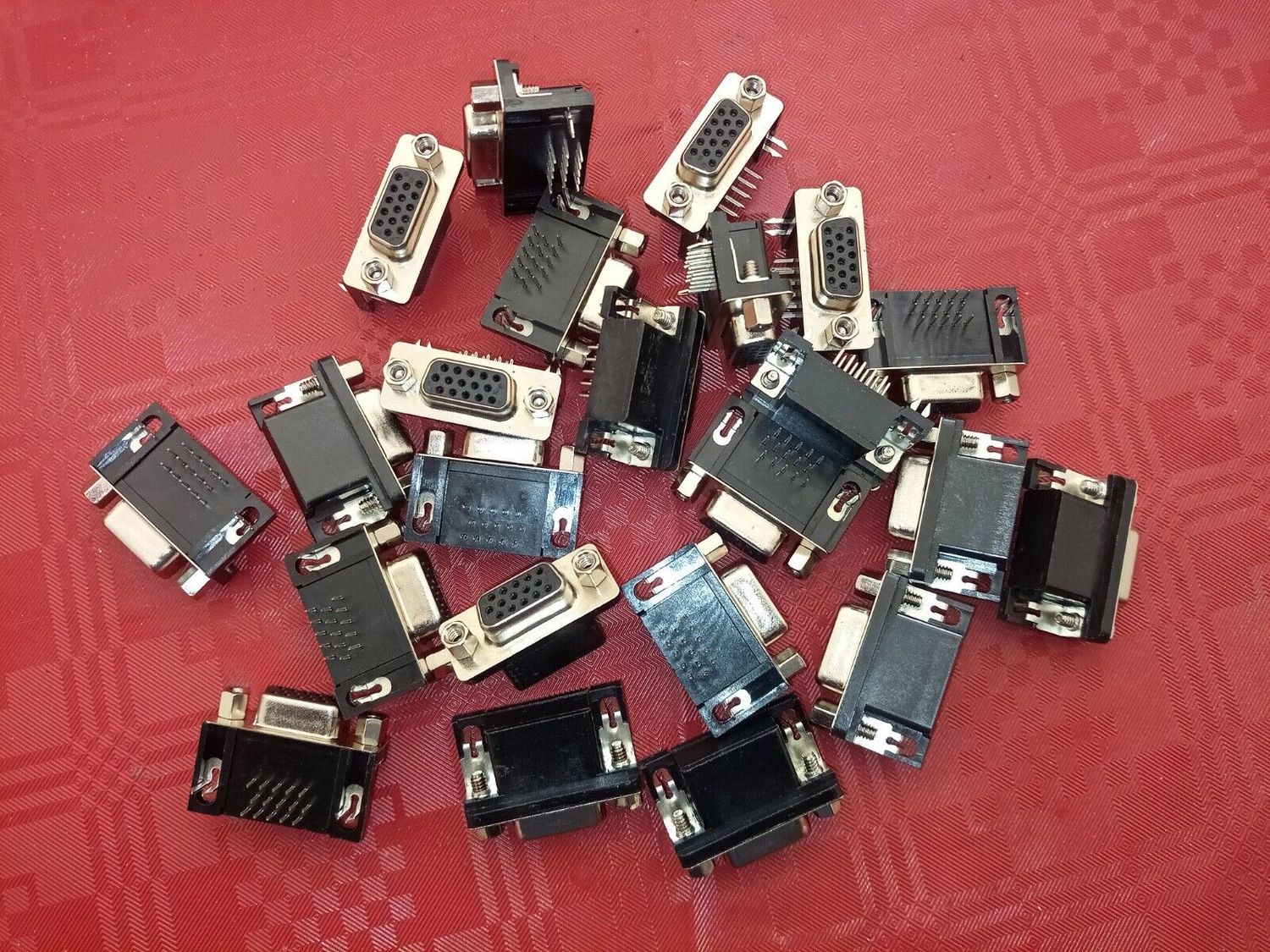 VGA DB15 15Pin D-SUB 3 Row Female Right Angle PCB Connector Adapter